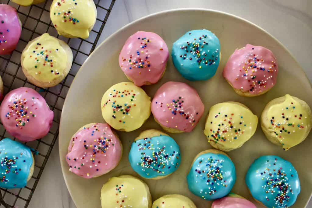 Italian Easter cookies.