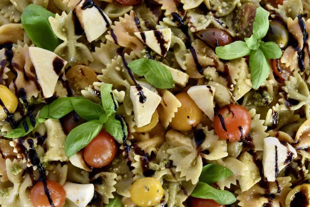 Pesto Pasta Salad (Just 5 Ingredients!) - This Italian Kitchen