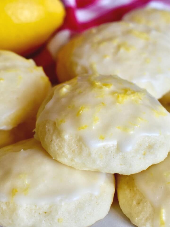 Lemon Ricotta Muffins (With Lemon Glaze) - This Italian Kitchen