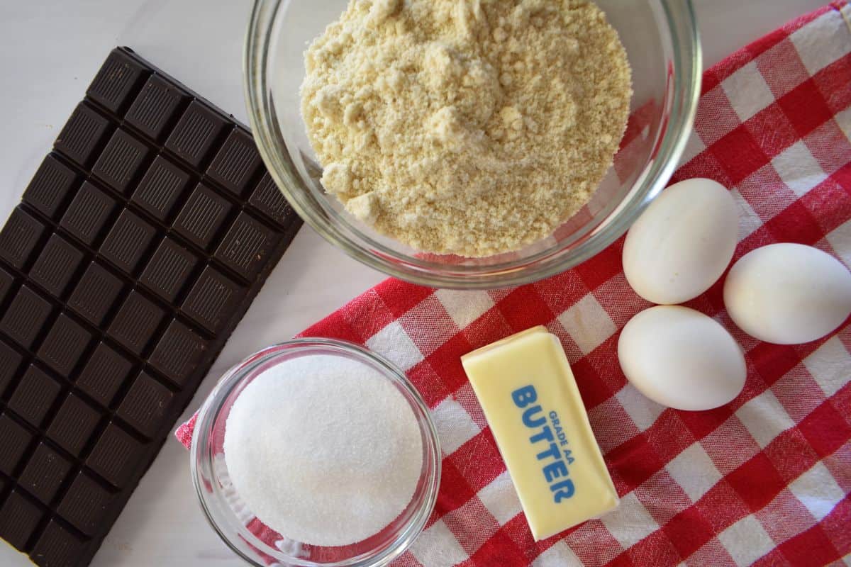 ingredients needed to make recipe are butter, eggs, sugar, almond flour, and sugar.