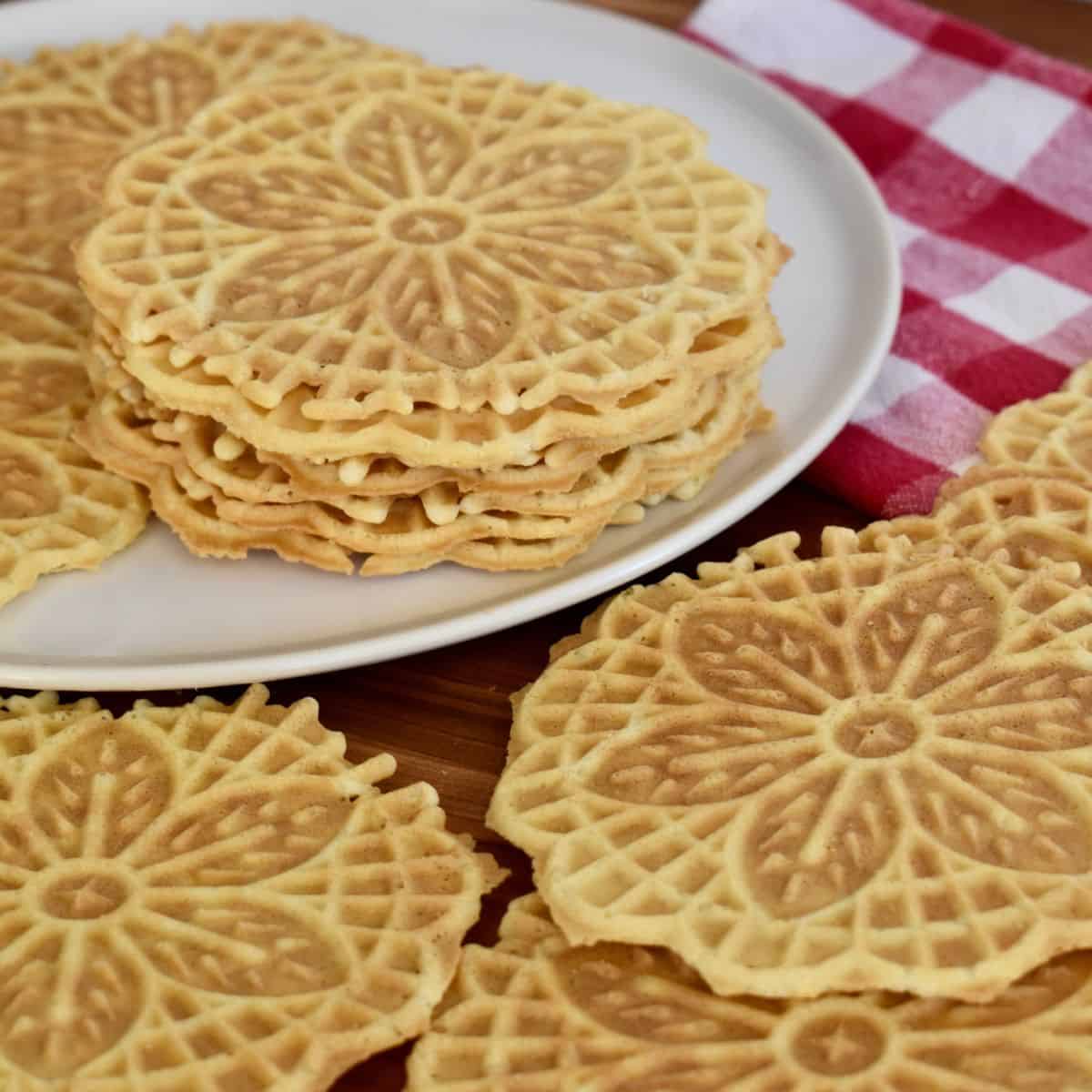 Easy Classic Italian Pizzelle (With Cream Filling)