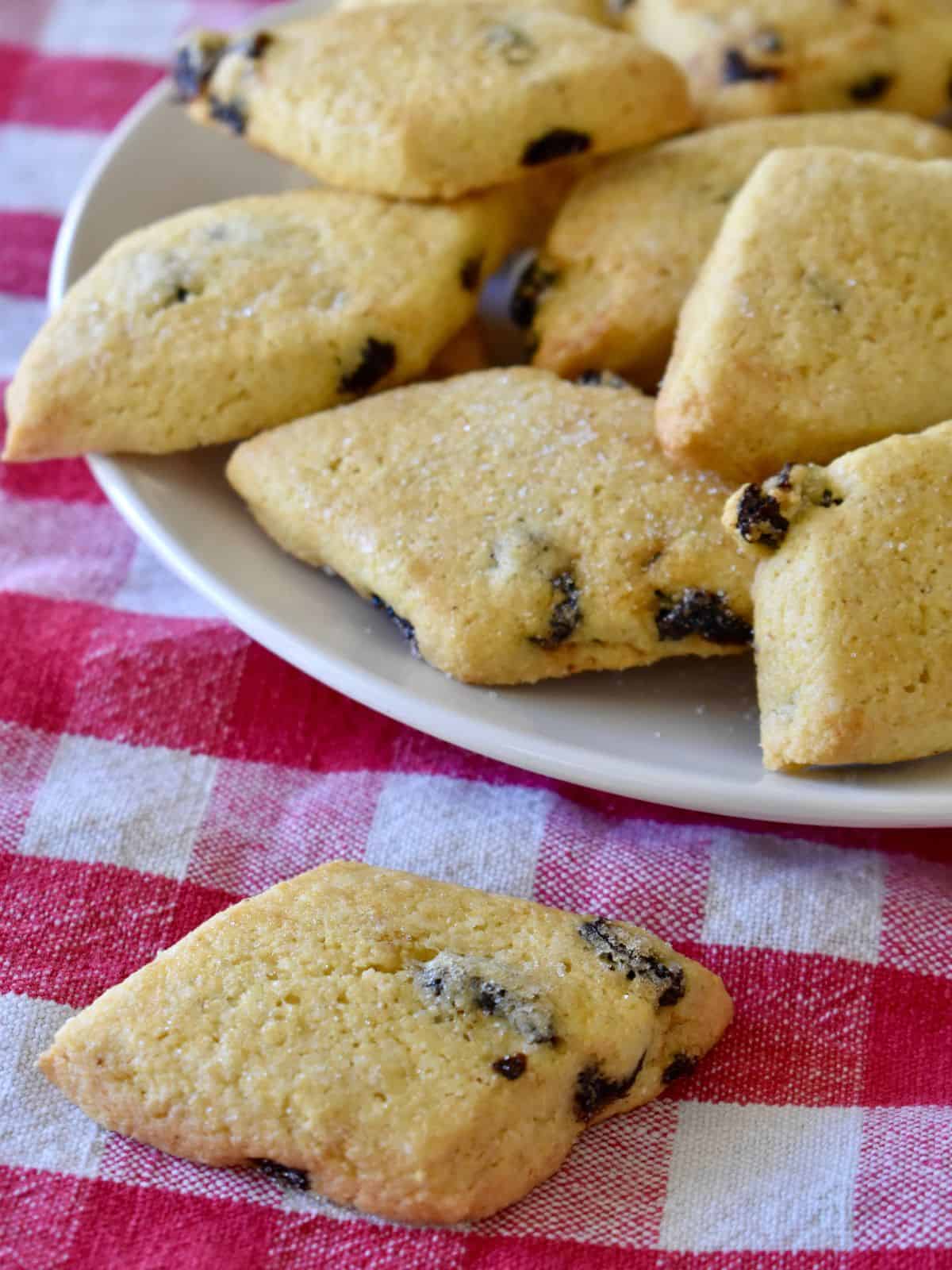 Zaleti Venetian Cornmeal and Raisin cookies on a white plate. 