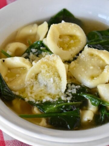 Tortellini en Brodo.