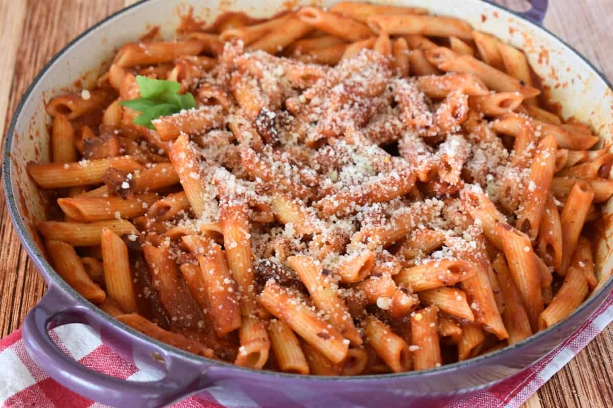 Penne all'Amatriciana in a large saucepan. 